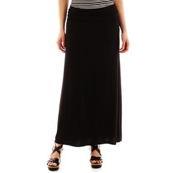 a.n.a Dresses & Skirts - 🌵3/$20 - A. N. A. - Simple Black Maxi Skirt